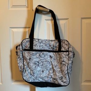 NWOT Away for the weekender bag